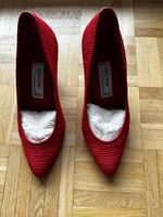 Red Shoe in Tissue, T - 37 1/2