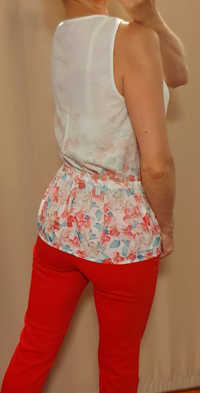 Camicette: Bluse leicht luftig Gr. 34 weiss blumig – Usato da Stansstad venduto da InStyle8 7