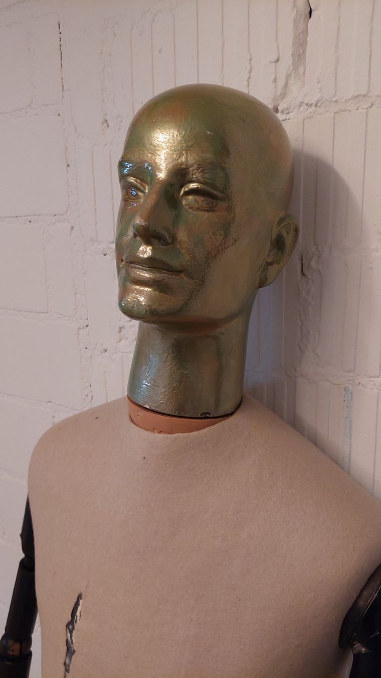Sonstige Dekorationen & Accessoires: Grosse Schaufensterpuppe mit Gelenken, Holzarmen – Gebraucht aus Obfelden von Foto_Bild_Kunst_Buch 3