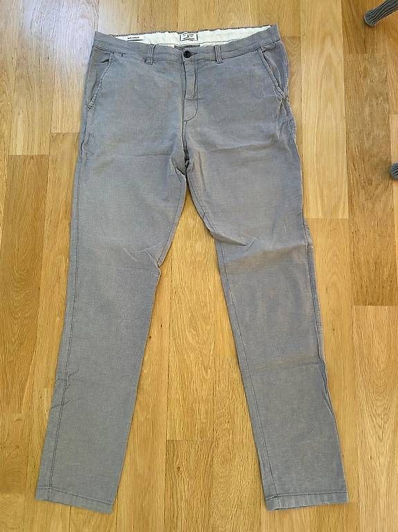 Jack & Jones Hosen: Chinohose Jack& Jones hellgrau – Neu (gemäss Beschreibung) aus Muttenz von anj_2qy5