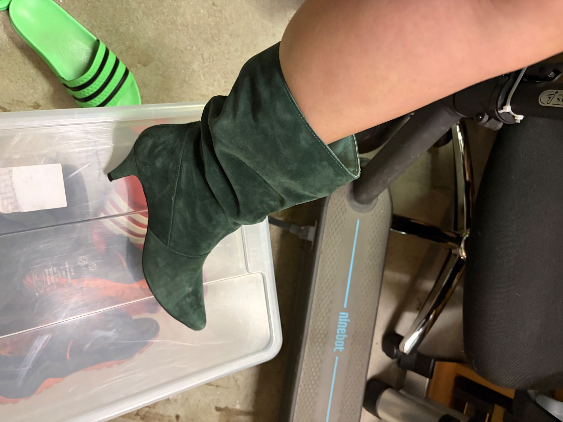 Scarpe da donna: Grüne Leder Stiefeletten – Nuovo (secondo la descrizione) da Untersiggenthal venduto da sladja25 5