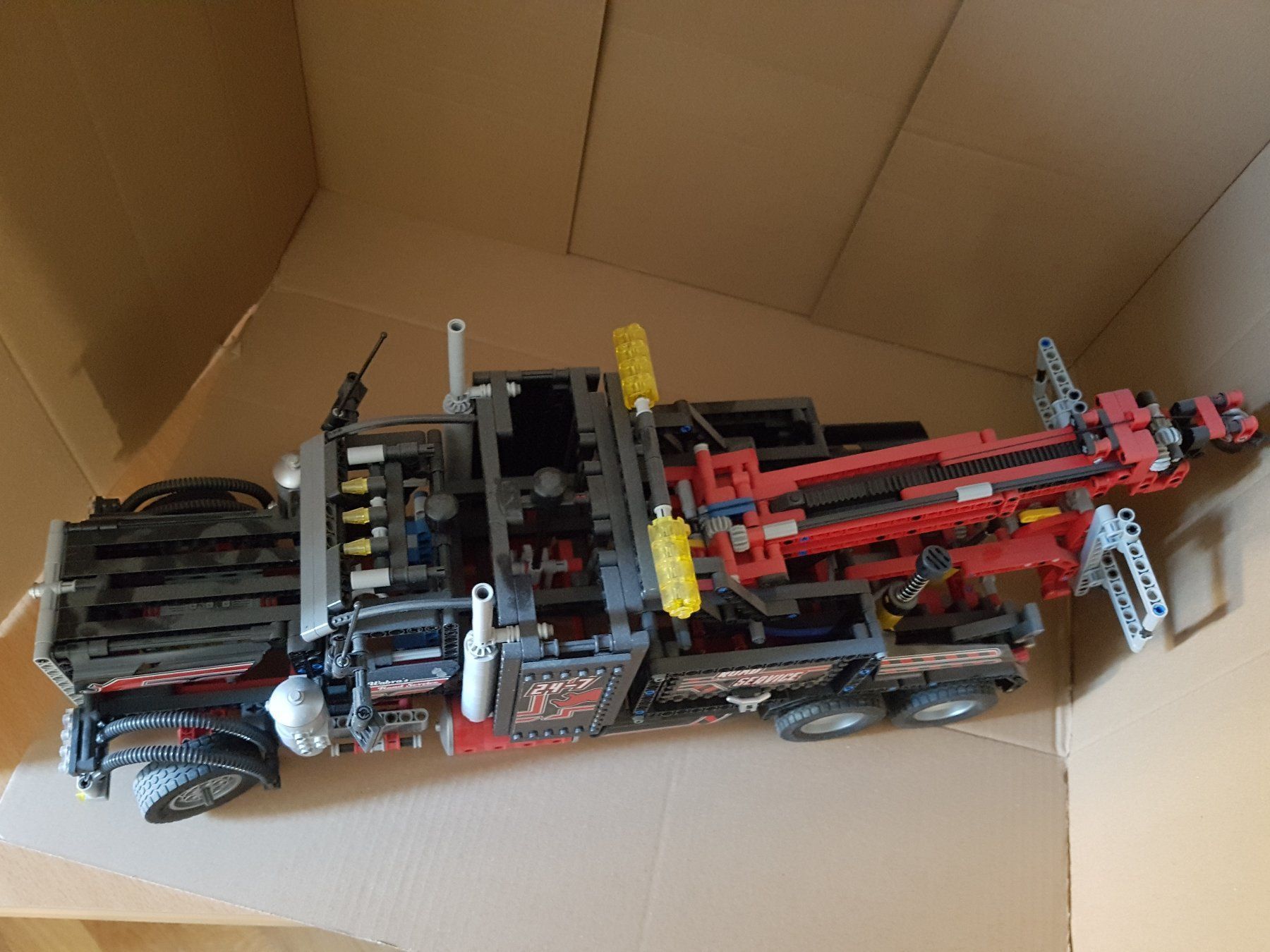 Lego Kit di costruzioni: LEGO Technic schwarzer Abschlepp-LKW 828 – Usato da Sirnach venduto da Schte001 2