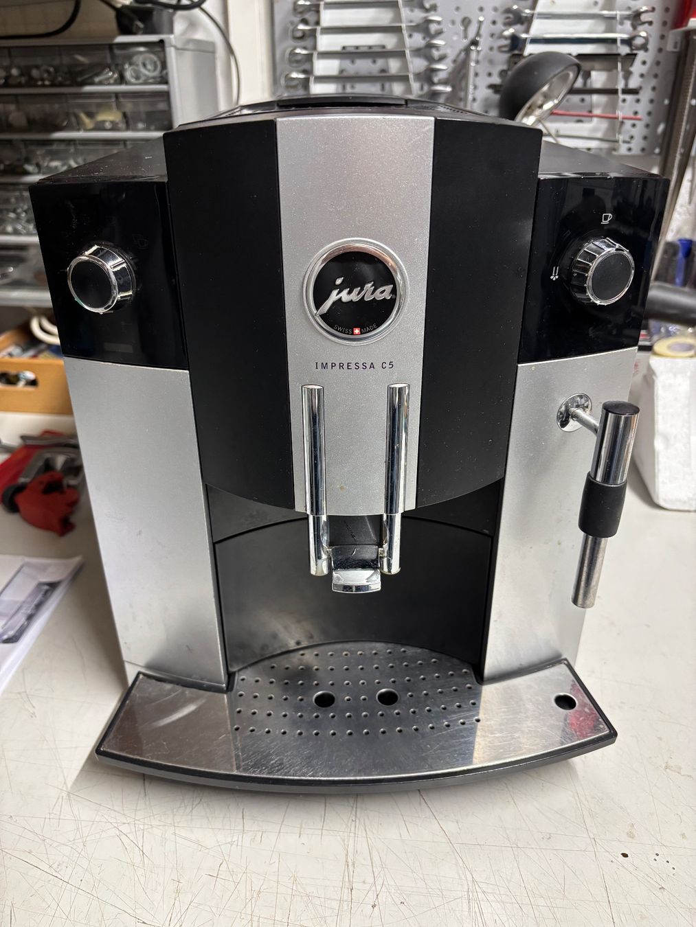 Jura Macchine per caffè & Macchine per espresso: Jura Impressa C5 – Usato da Reinach BL venduto da Lroth 1