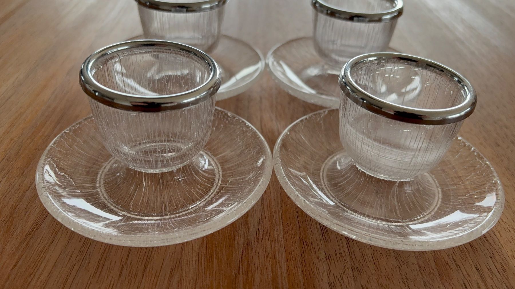 Autre vaisselle: 4 Eierbecher, Eierhalter – D'occasion à Gossau SG par Black-Queen 1