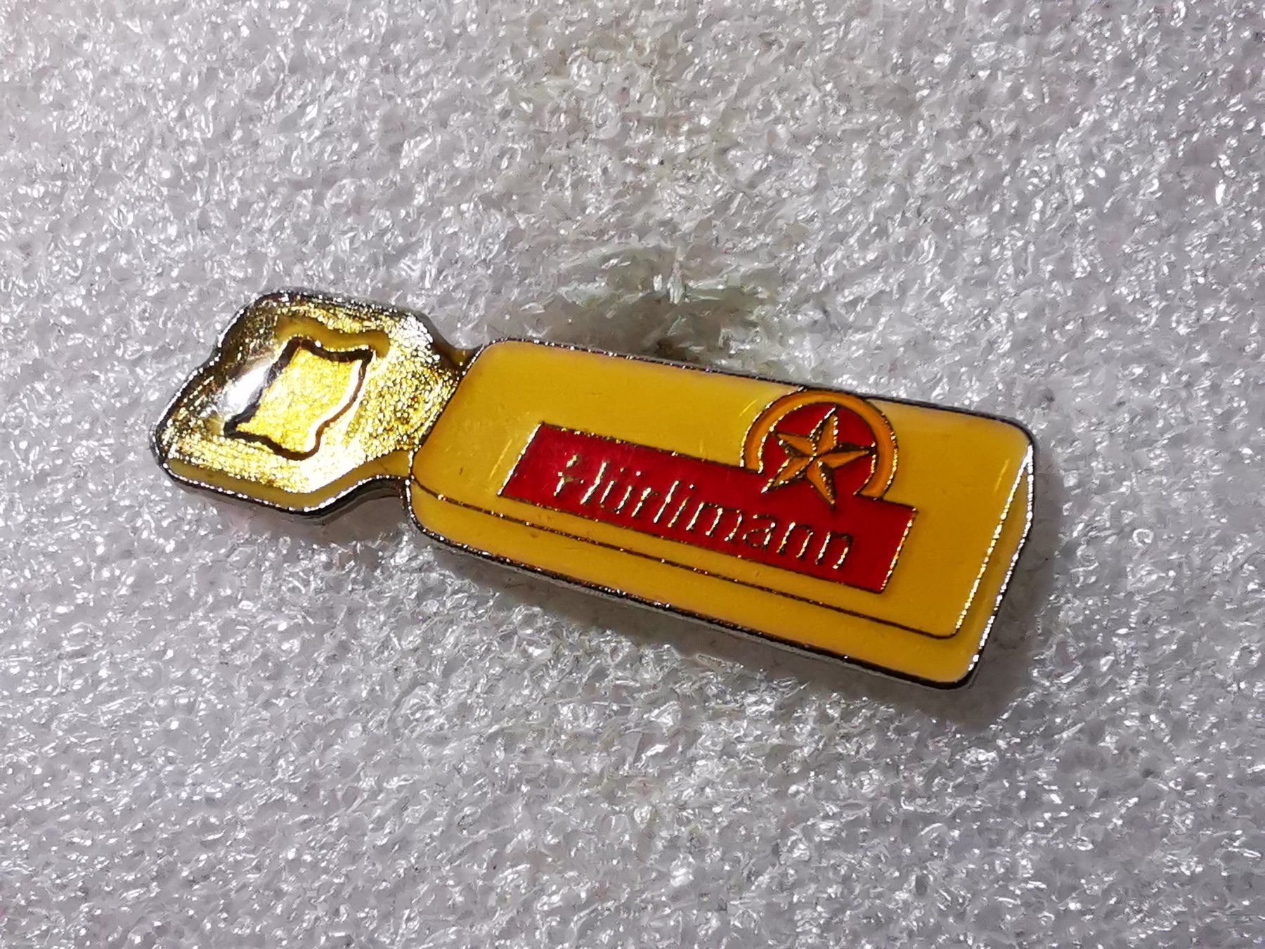 Placchette & Badge: Ansteckpin 77: Hürrlimann – Usato da Oppligen venduto da Pin-Fall-Shop