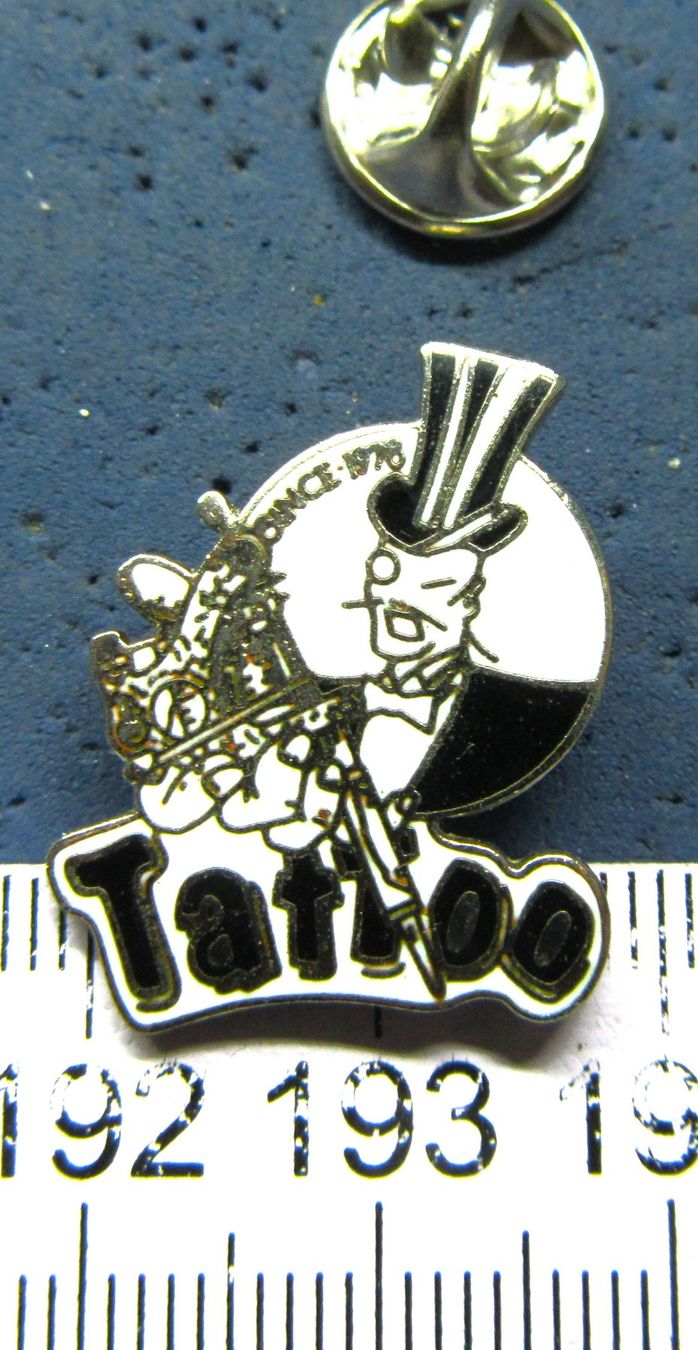 Swiss Placchette & Badge: TATOO PIN – Usato da Ettingen venduto da Hausi4711