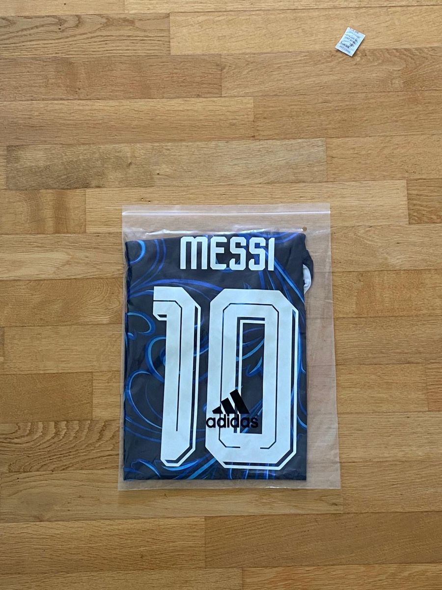 Canottiere & Pantaloni: NEUES WM 2026 Messi Trikot – Nuovo e nell'imballaggio originale da Kehrsatz venduto da Chicharron 4