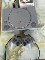 Playstation 1 mit Controller und 1 Spiel 