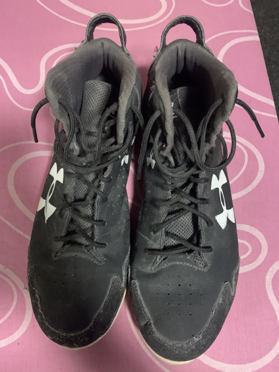 Under Armour Scarpe da uomo: Basketball Schuhe Under Armour Gr. 46 – Usato da Wiggen venduto da Antoniotto 1
