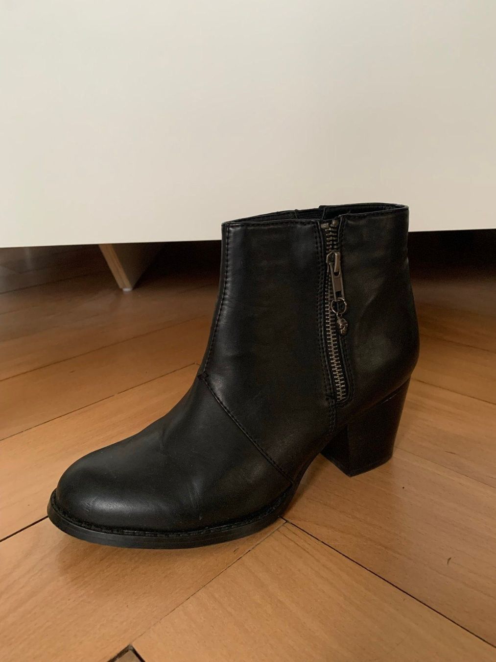 Damenschuhe: Stiefelette schwarz - 38 – Gebraucht aus Zürich von Diazaio 1