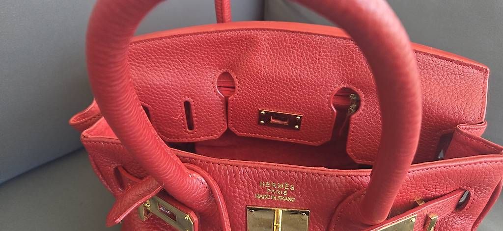 Sacs femmes: Echte Leder Handtasche rot / gold – D'occasion à St. Urban par kun_9gl9 4