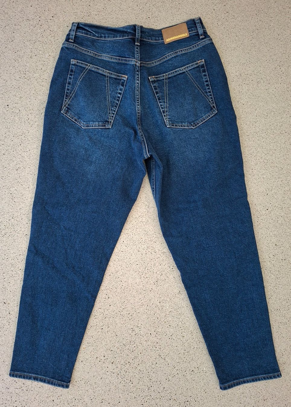 Armedangels Jeans: ARMEDANGELS Mairaa Mom Jeans Gr. 30/32 – Nuovo (secondo la descrizione) da Aarau venduto da Handsup0 1