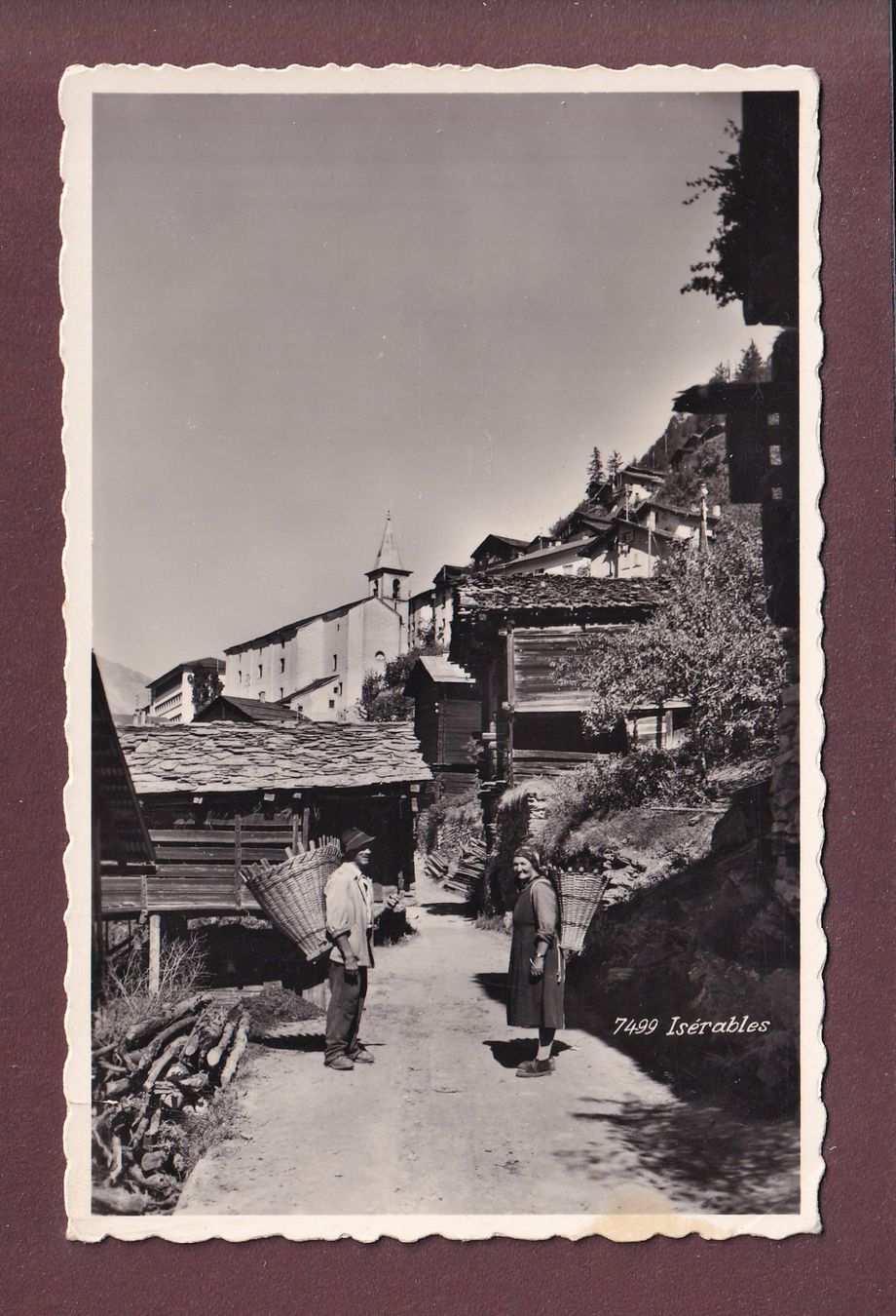 Cartoline postali: Rue d'ISERABLES - 1959 // léger pli // – Usato da Pully venduto da nicecards
