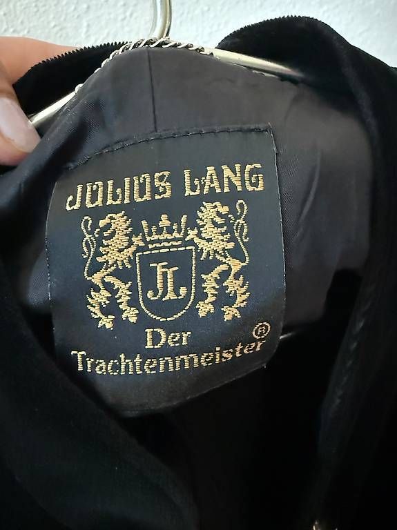 Kostüme: Tracht  – Neu und originalverpackt aus Benken ZH von mar_5d2w 1