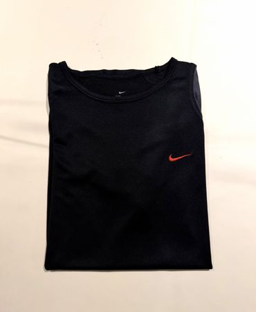 T-shirt sport Nike L