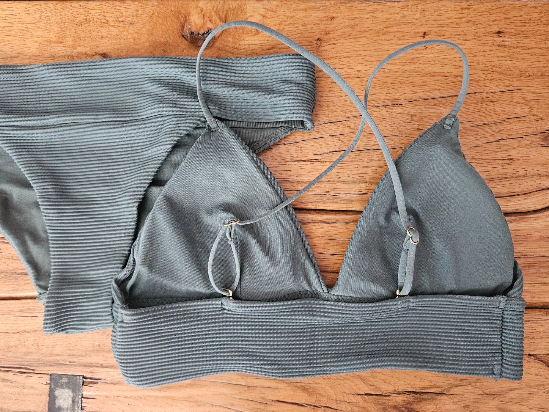 H&M Costumi da bagno & Bikini: Bikini-Set superschönes grün, Grösse S – Nuovo (secondo la descrizione) da Niederbipp venduto da FeenWERK 3