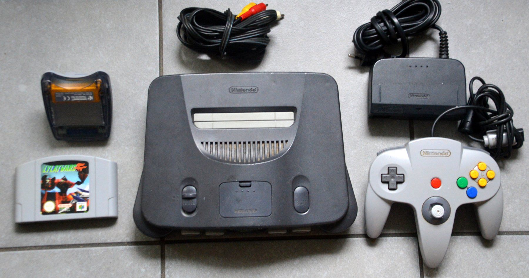 Nintendo Console: Nintendo 64  N64 – Usato da Collonges venduto da arashee