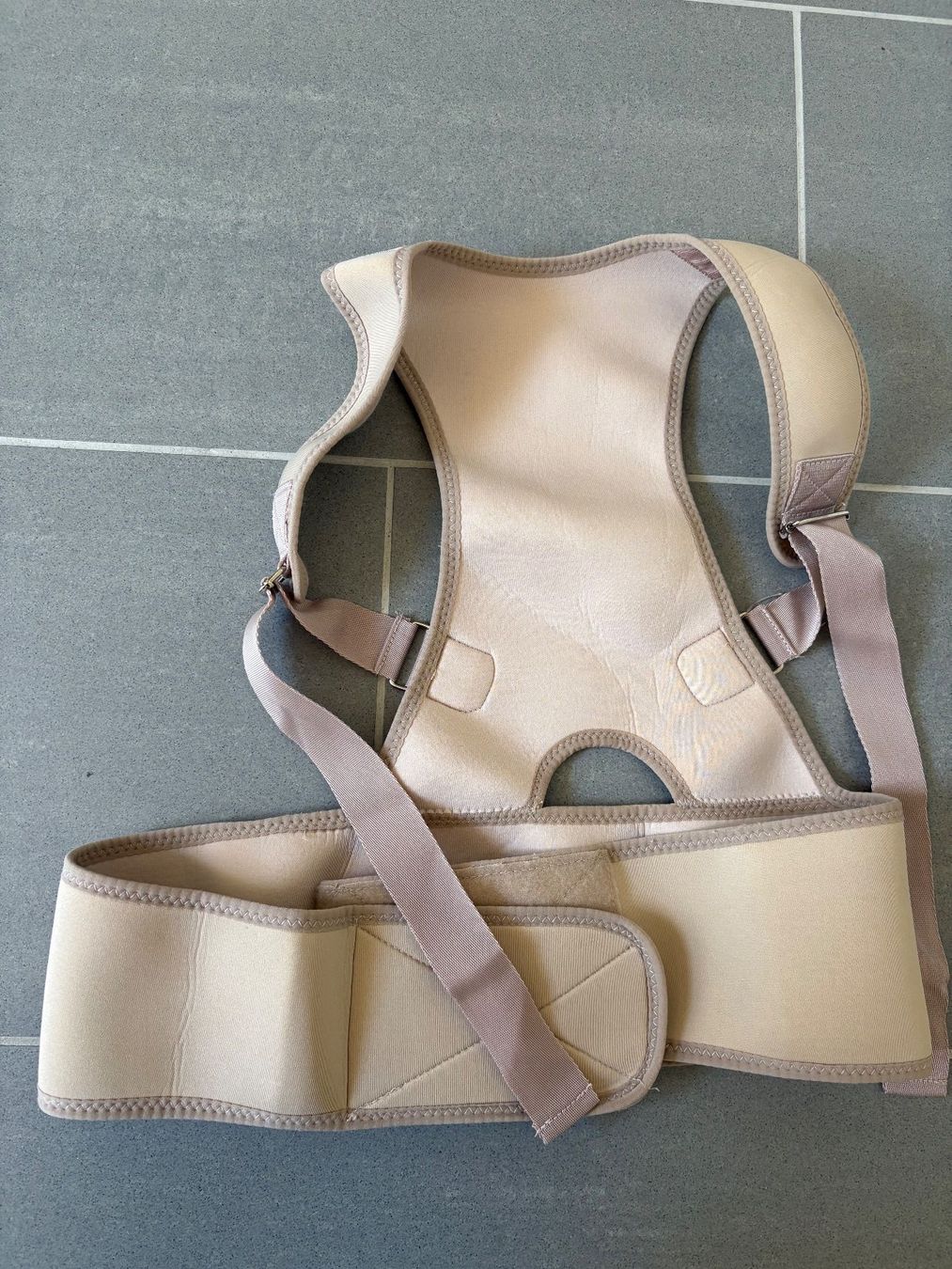 Medizinische Geräte: back strap to stay upright - NEW – Neu (gemäss Beschreibung) aus Muzzano von Sidney_3