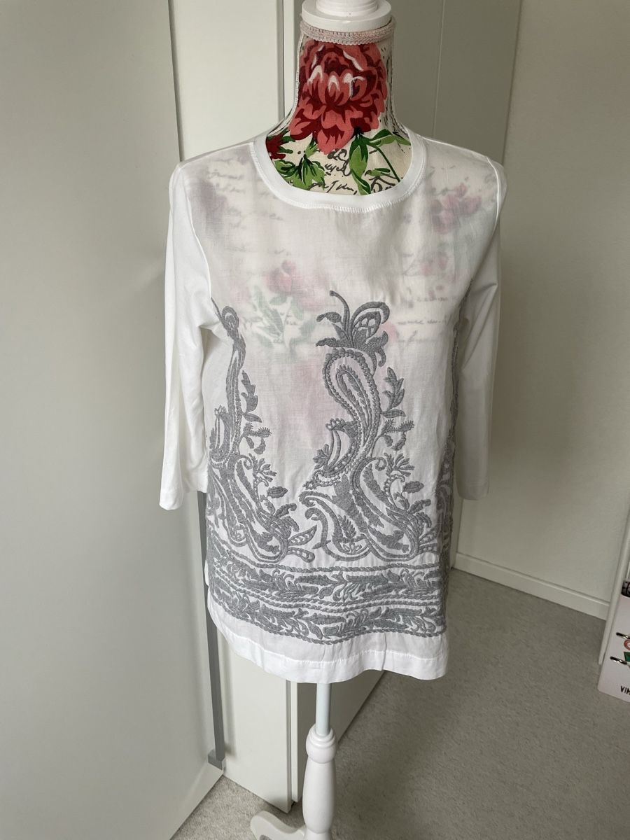 Blusen: Shirt Bluse von WHY mit Stickerei 38 – Gebraucht aus Zürich von Pamuk04