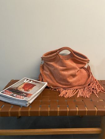 Suede shoulder Bag with fringes