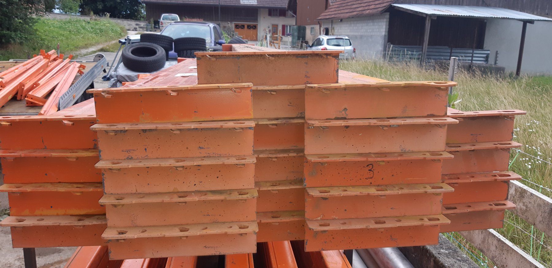 Tralicci: Palettenregal / Palettengestell / Traversen – Usato da Siselen BE venduto da saradiva2015 1