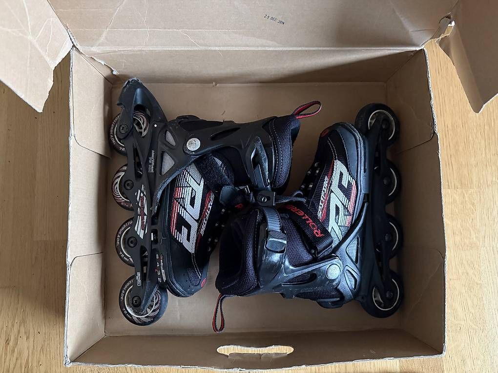 Pattini in linea & Pattini a rotelle: Rollerblades Kinder Grösse 33 - 36.5 – Usato da Sursee venduto da reg_qct5 3