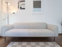 3-Sitzer Sofa Maisons du Monde hellgrau Eichenrahmen