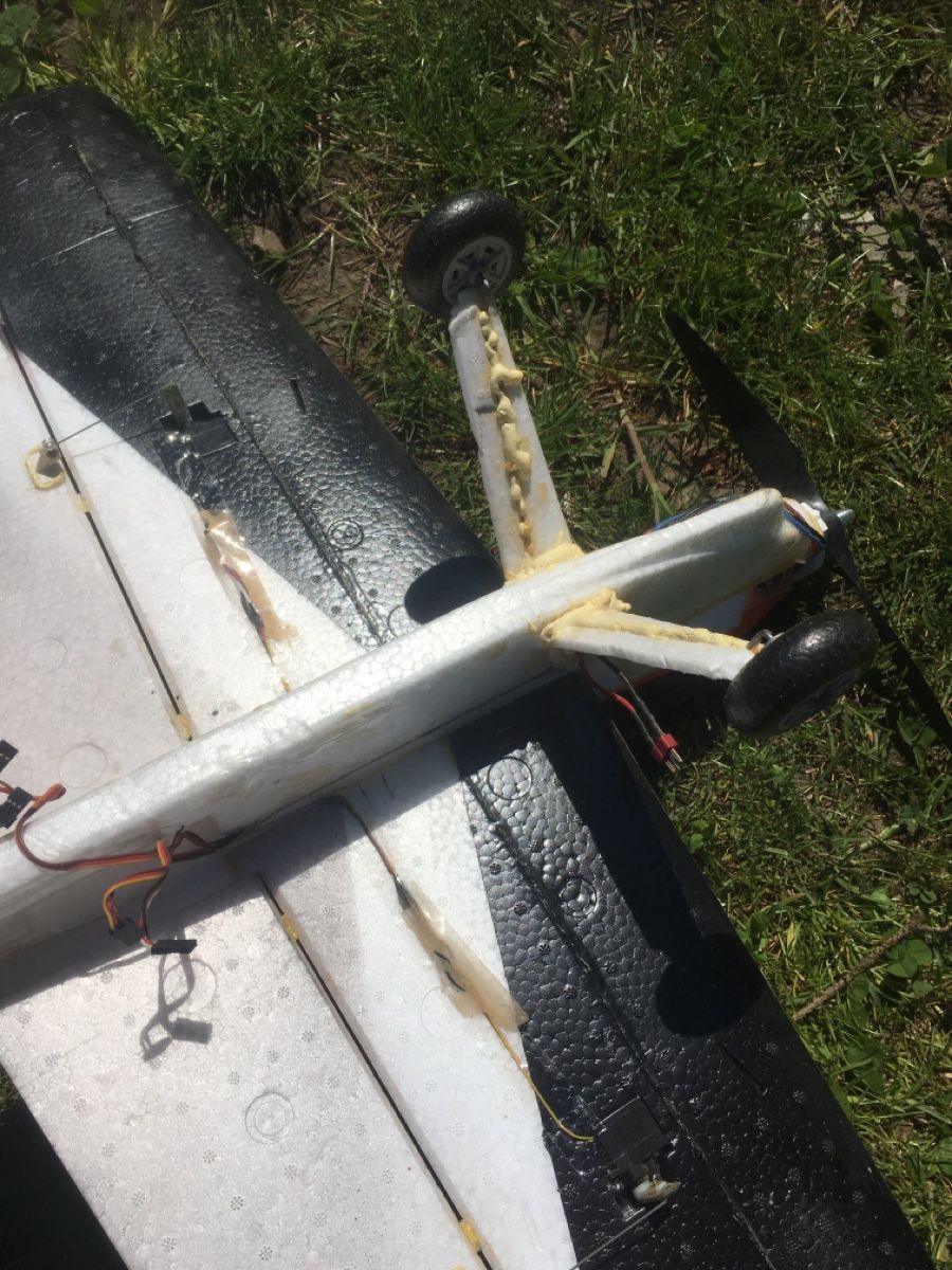 Modellismo RC: RC-Flugzeug, Bastlerobjekt, ideales Winterprojekt – Usato da Laufen venduto da Twingi33 4