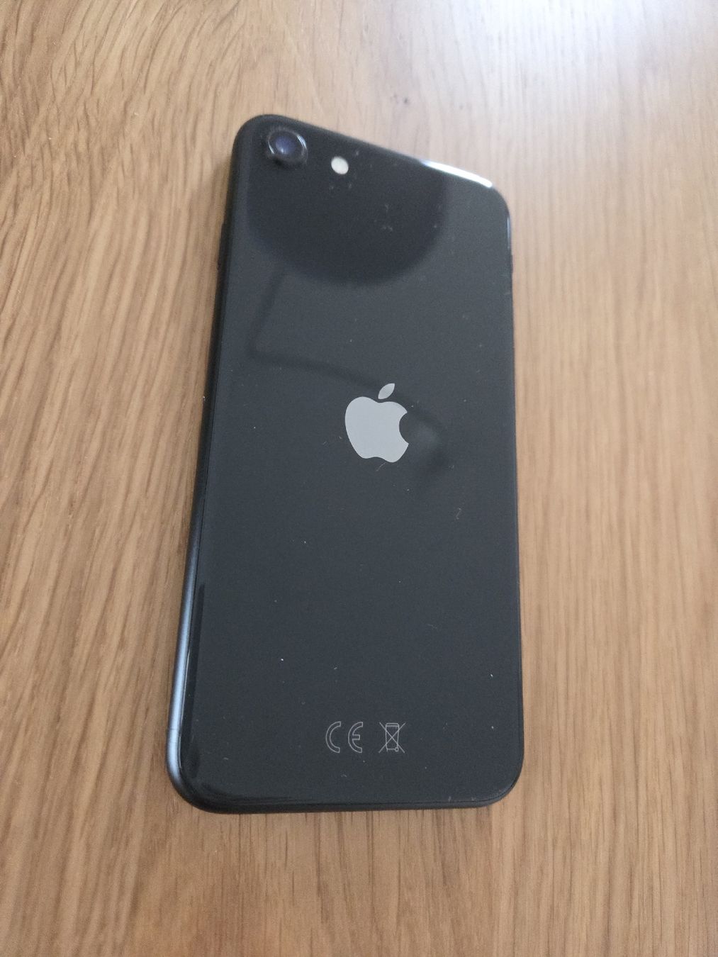 Apple Portables: iPhone SE 2020 128 GB  – D'occasion à Niederwangen BE par drizabone 1