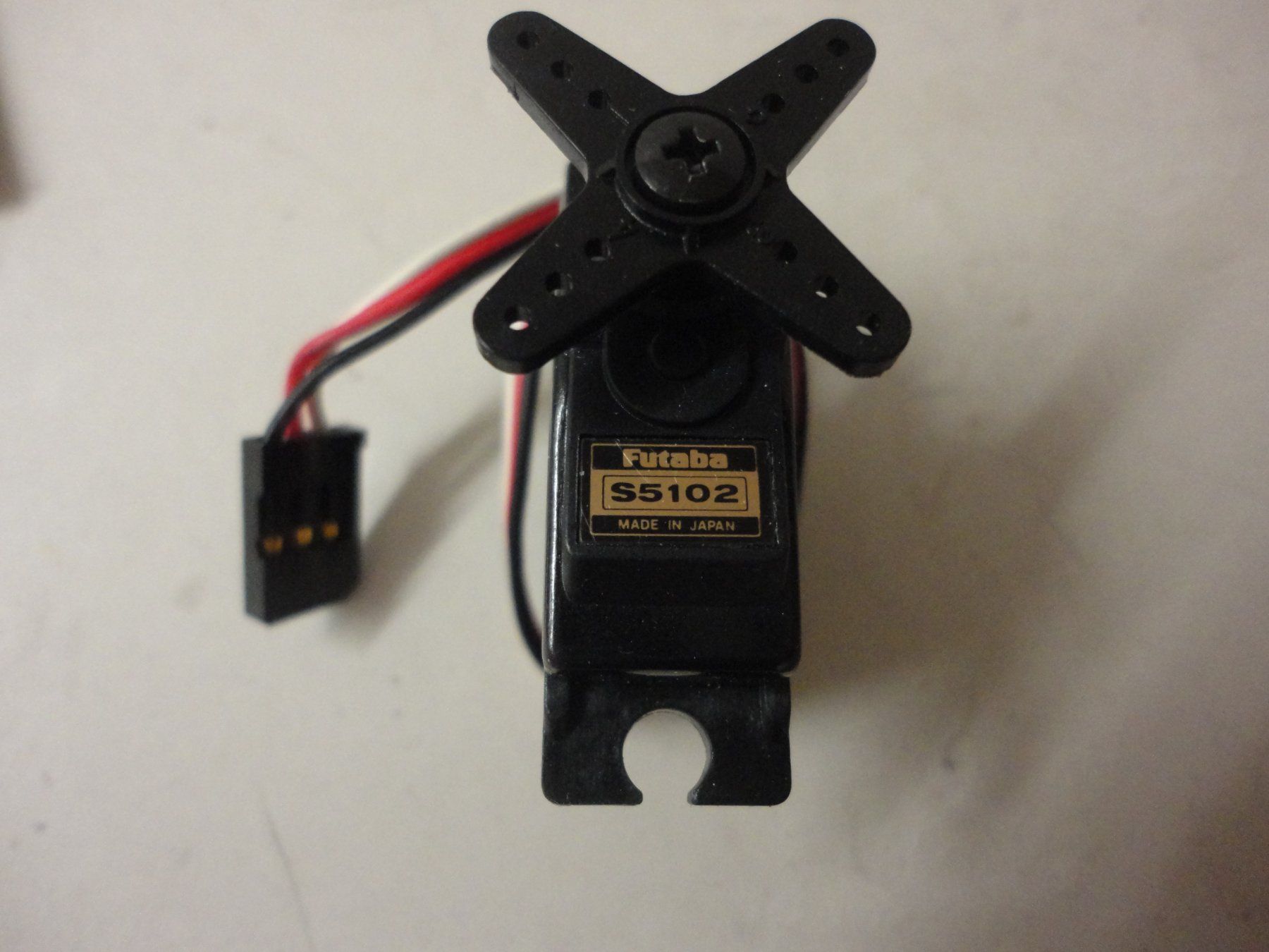 Futaba RC Modellbau: Futaba Micro Servo S5102 Metallgetriebe Neu – Neu und originalverpackt aus Horgen von RcModell 2