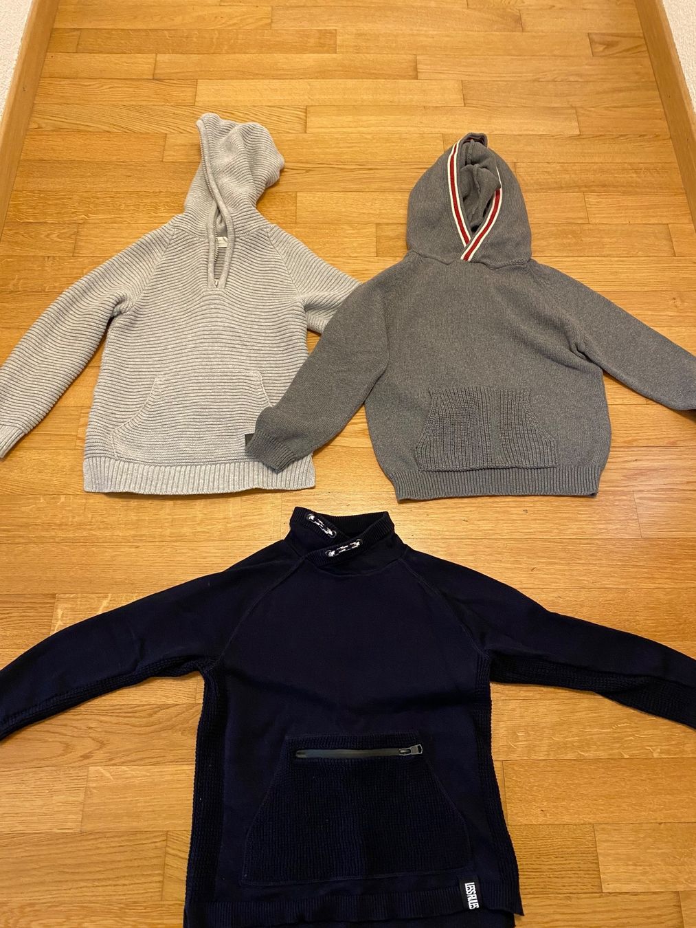 Pullover & Sweatshirts: Pullover Junge Gr. 110-116 – Gebraucht aus Winterthur von Baby117