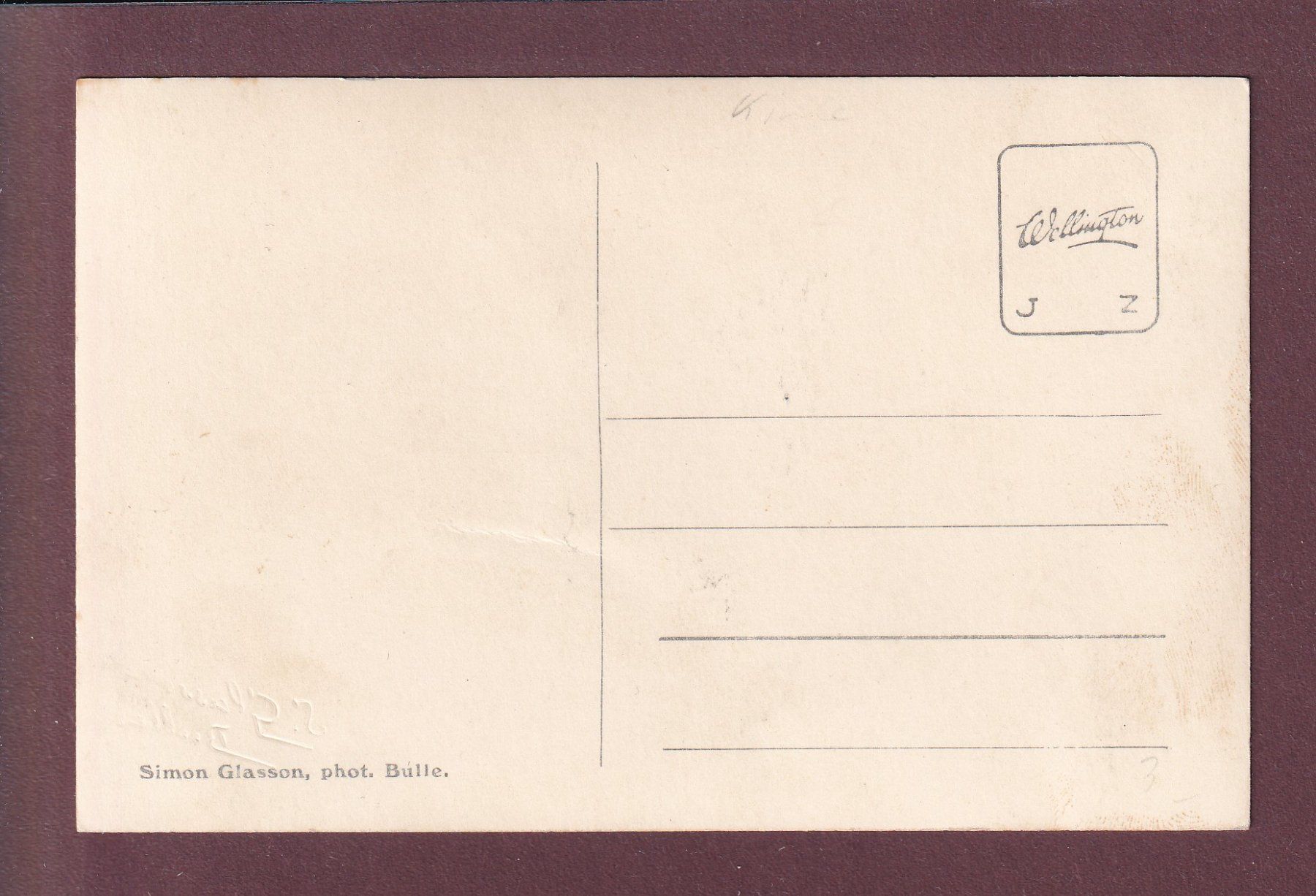 Cartoline postali: BOURGUILLON - Intérieur de la chapelle - Animé – Usato da Pully venduto da nicecards 1