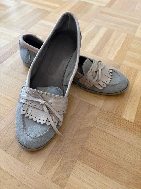 Maddison Scarpe da donna: Moccasins "maddison" Gr. 40 beige – Usato da Walenstadt venduto da ricamul 7