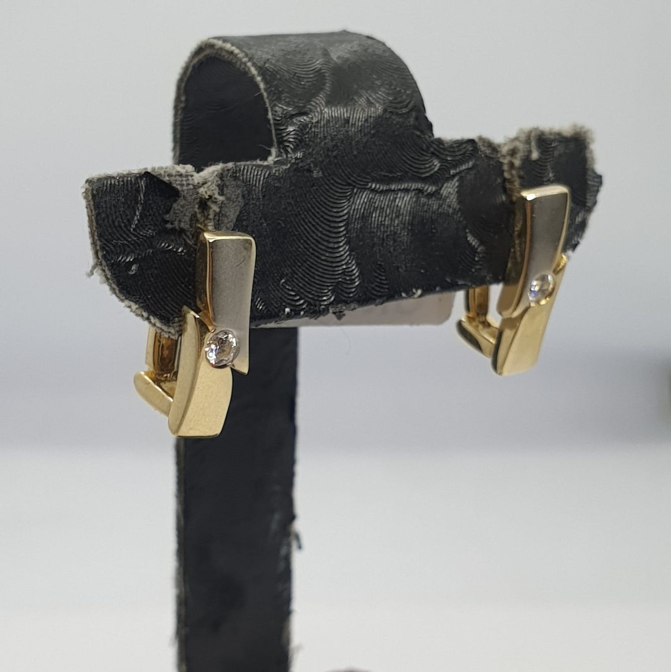 Ohrringe & -stecker: Echt 14K Gold Ohrring – Gebraucht aus Luzern von Goldhaus-Luzern 1