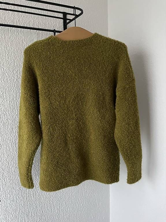 Pulls & Sweat-shirts: Boucle Pulli von Comtoir des Cotonniers – D'occasion à Meisterschwanden par xX3000Xx 1