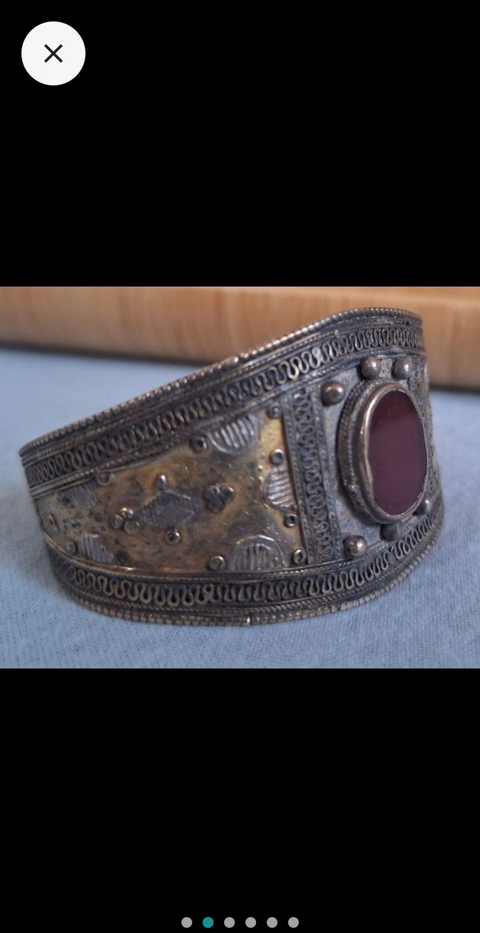 Armbänder & -reifen: Bracelet ancien avec pierre rouge  – Gebraucht aus Tannay von v1n1p00h 3