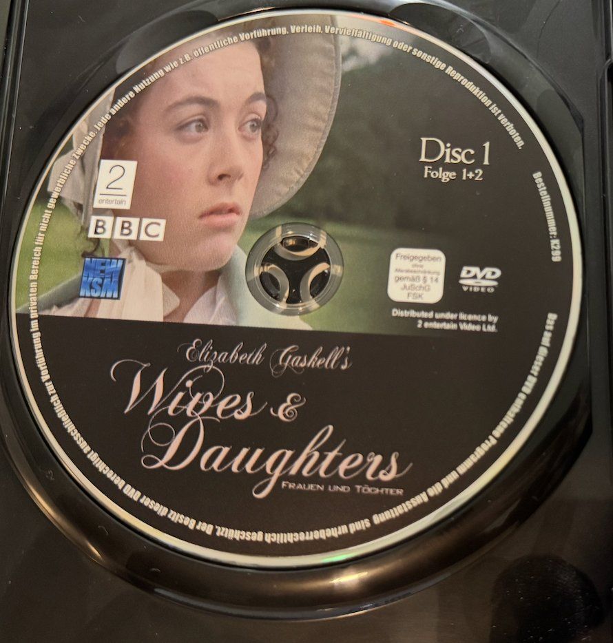 Tutti i DVDs: 3 DVDs  WIVES & DAUGHTERS von Elizabeth GASKELL'S – Usato da Wisen venduto da gigisna 3