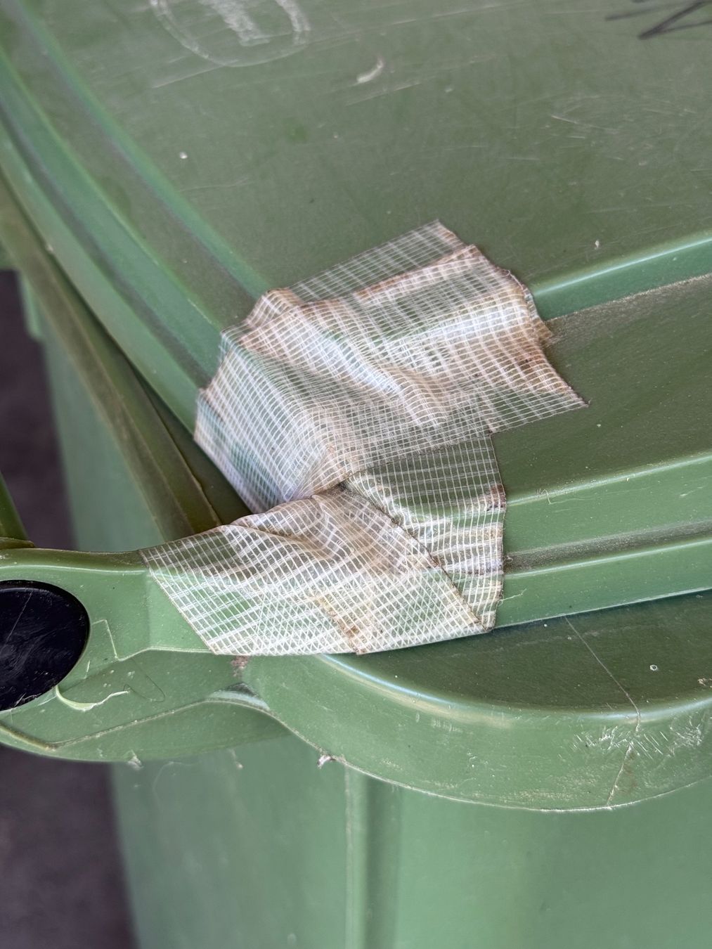Altro per Ufficio & Commercio: Faserplast Rollabfallbehälter 140 Liter von Do It – Usato da Adliswil venduto da Urspirit 7