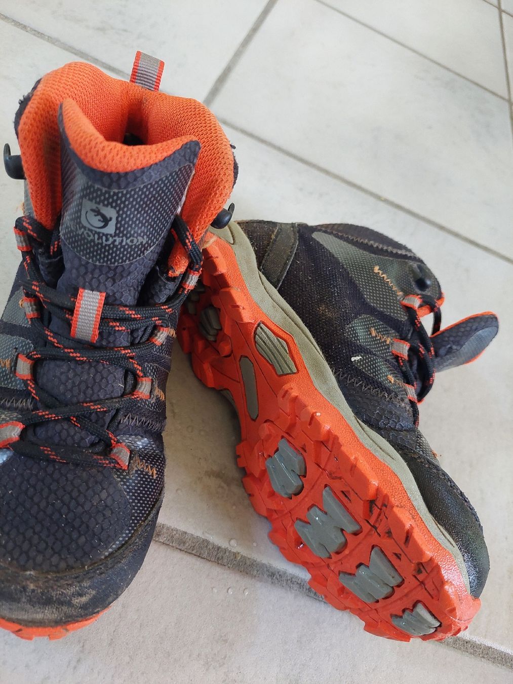 Trevolution Schuhe für Jungen: Wanderschuhe Trevolution, Grösse 30 – Gebraucht aus Kiesen von Ergolineblue 1