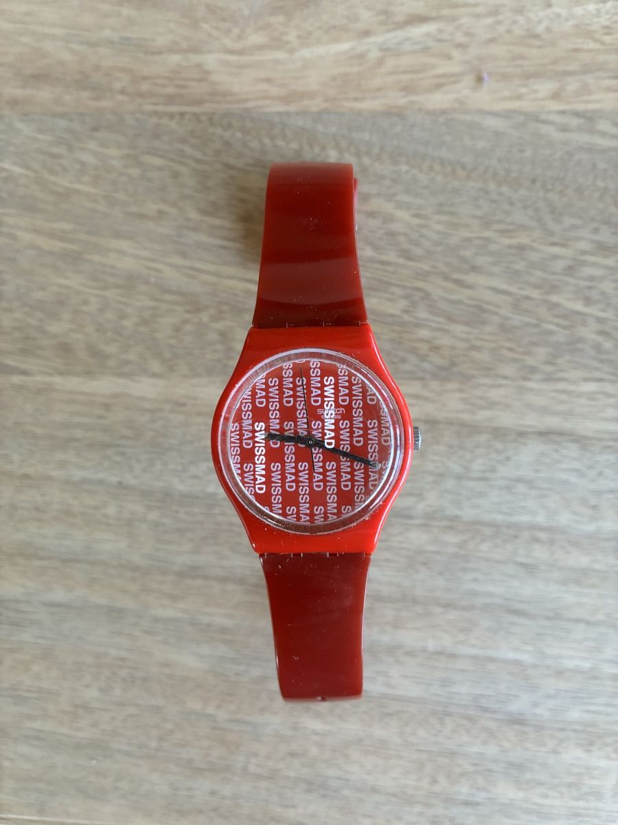 Swatch Orologi: Montre Swatch Swissmad rouge – Usato da Genève venduto da jul_8x68