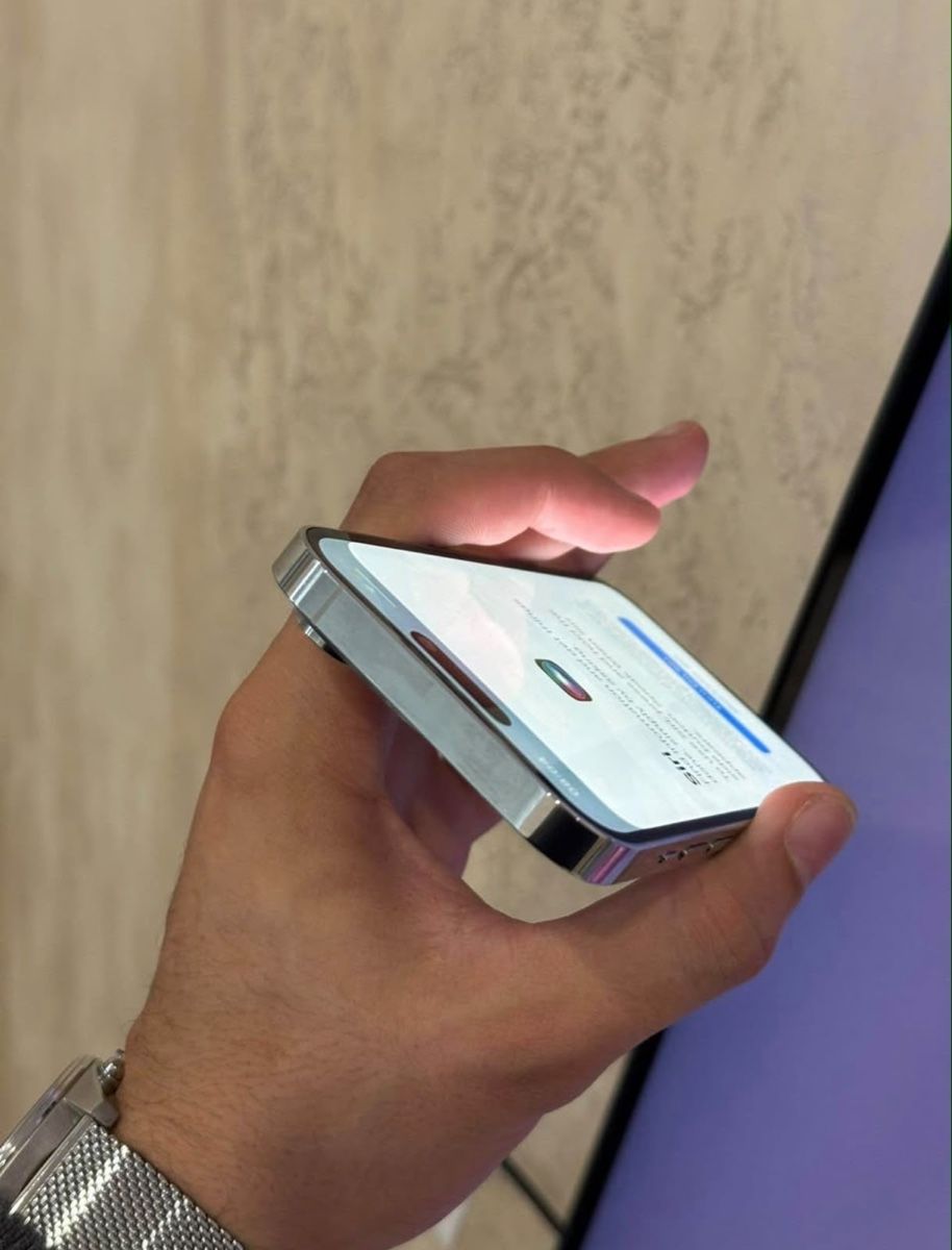 Apple Handys / Smartphones: Iphone 14 pro 128 gb perfect !! – Neu (gemäss Beschreibung) aus Chippis von mig_8ns6 2