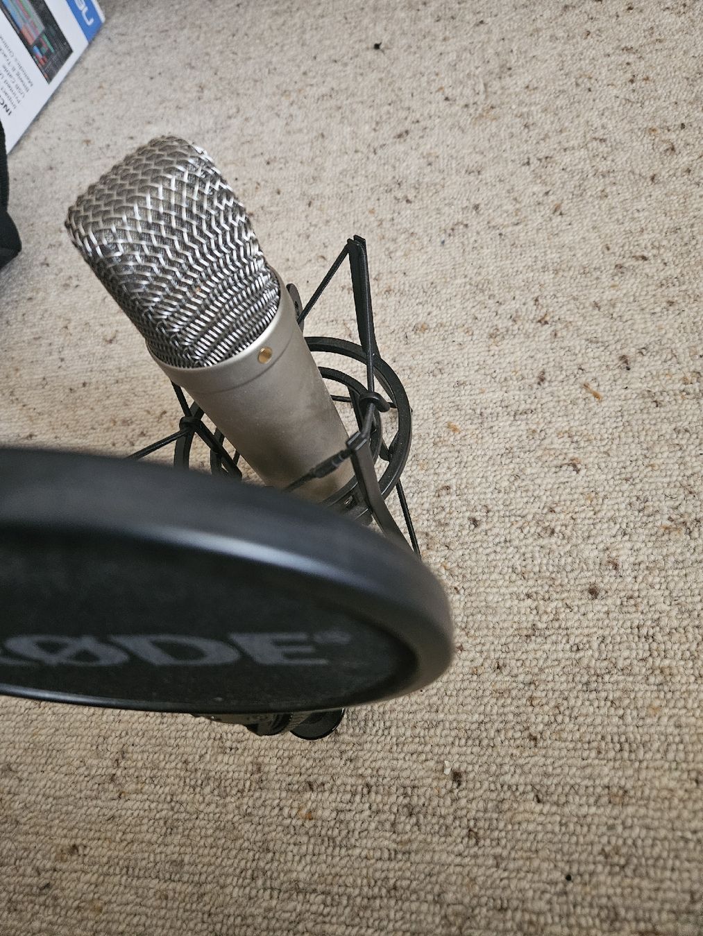 Røde Mikrofone: Rode NT1-A Microphone with Pop Filter good condition – Gebraucht aus Sisseln AG von rjj_ydb7