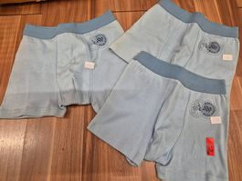 3 Unterhosen Pants gr 127 und 140 L4