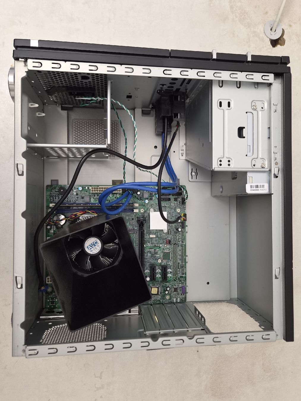 Medion PCs: Medion Akoya PC. Intel i5 6gen, 8GB Ram – Gebraucht aus SCHAFFHAUSEN von Atami99 1