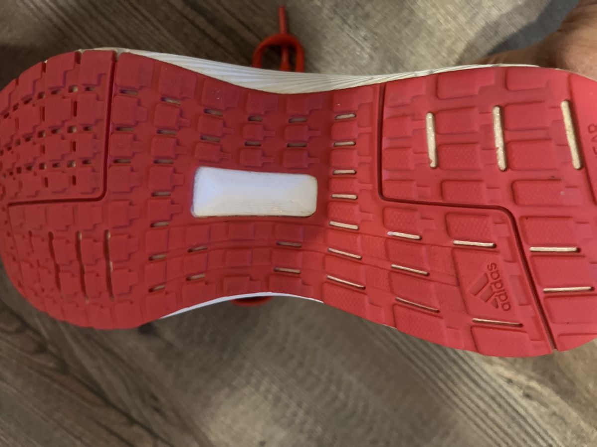 Chaussures garçon: Turnschuhset Kinder – D'occasion à Maur par esgehoertjetztmir 5