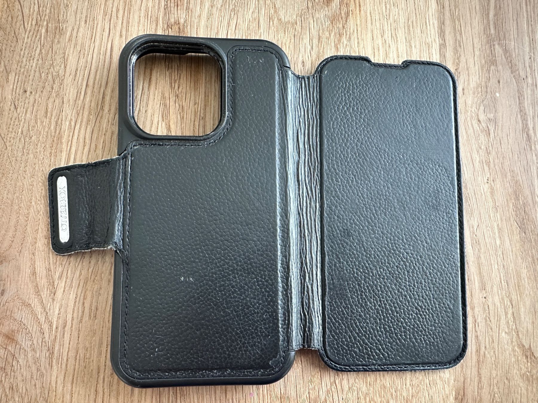 Apple Cover & Protezioni schermo: Otterbox Wallet-Case iPhone 14 Pro – Usato da Baar venduto da renbee 3