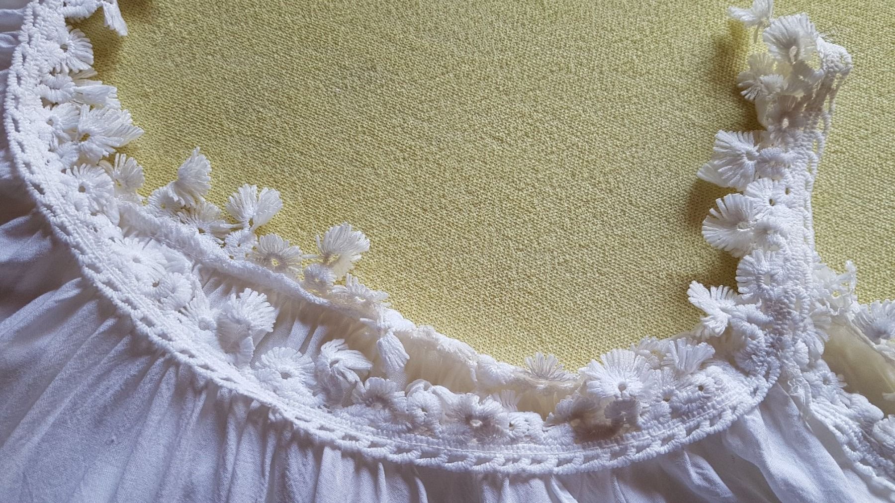 Tuniken: Haut - tunique blanche, fluide, dentelle taille S – Gebraucht aus Villiers von san_jn5w 5