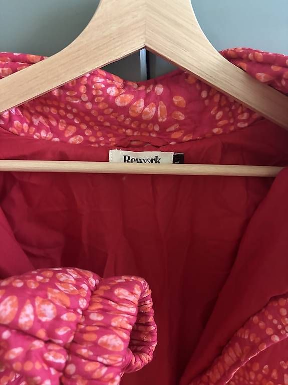 Giacche: Rework Jacke Pink/Orange Muster Grösse L – Usato da Zürich venduto da Marianavalente 1
