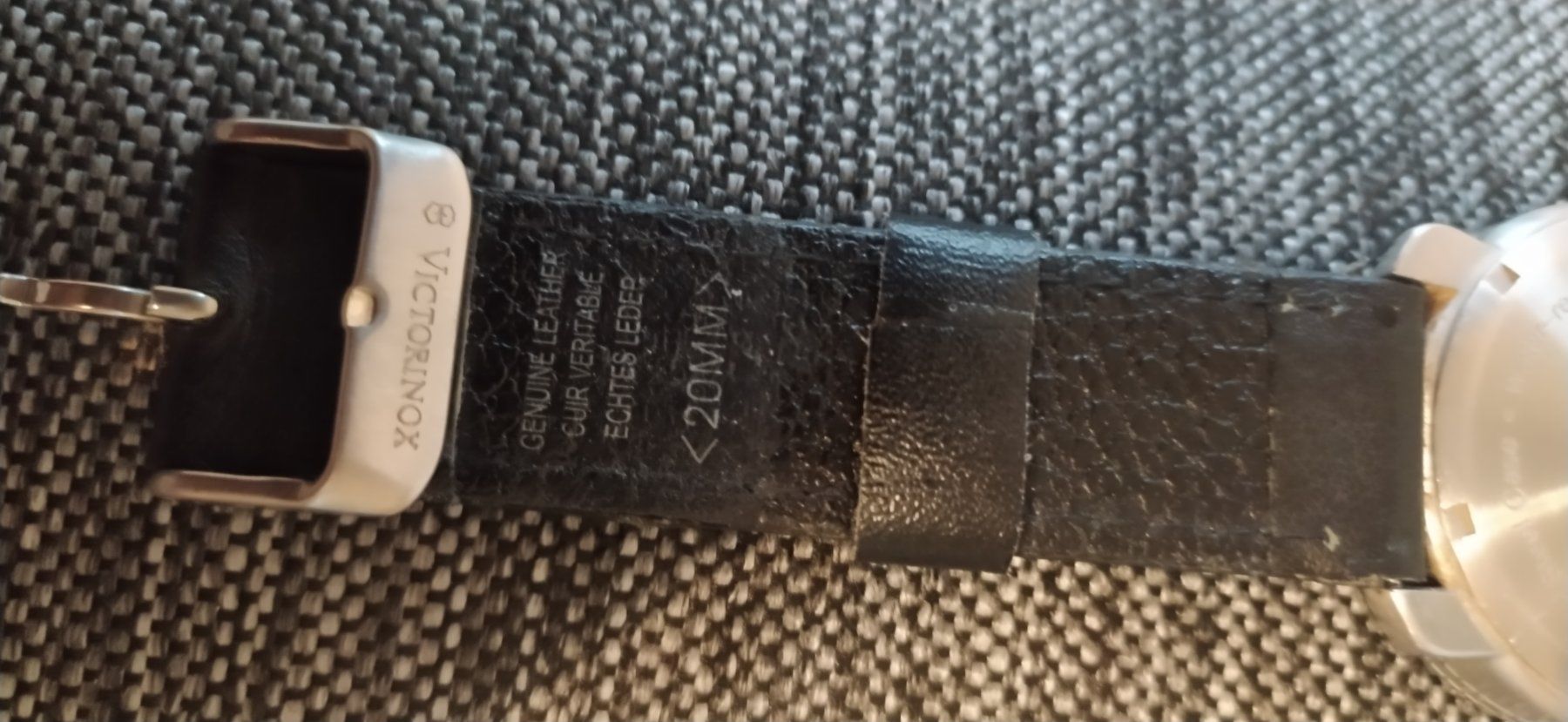 Victorinox Montres: Viktorinox Uhr – D'occasion à Thun par Rado-17 3