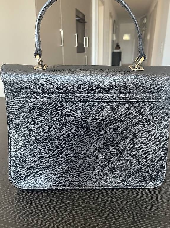 Borse da donna: Furla Umhängetasche schwarz – Usato da Zürich venduto da Lara.01 1